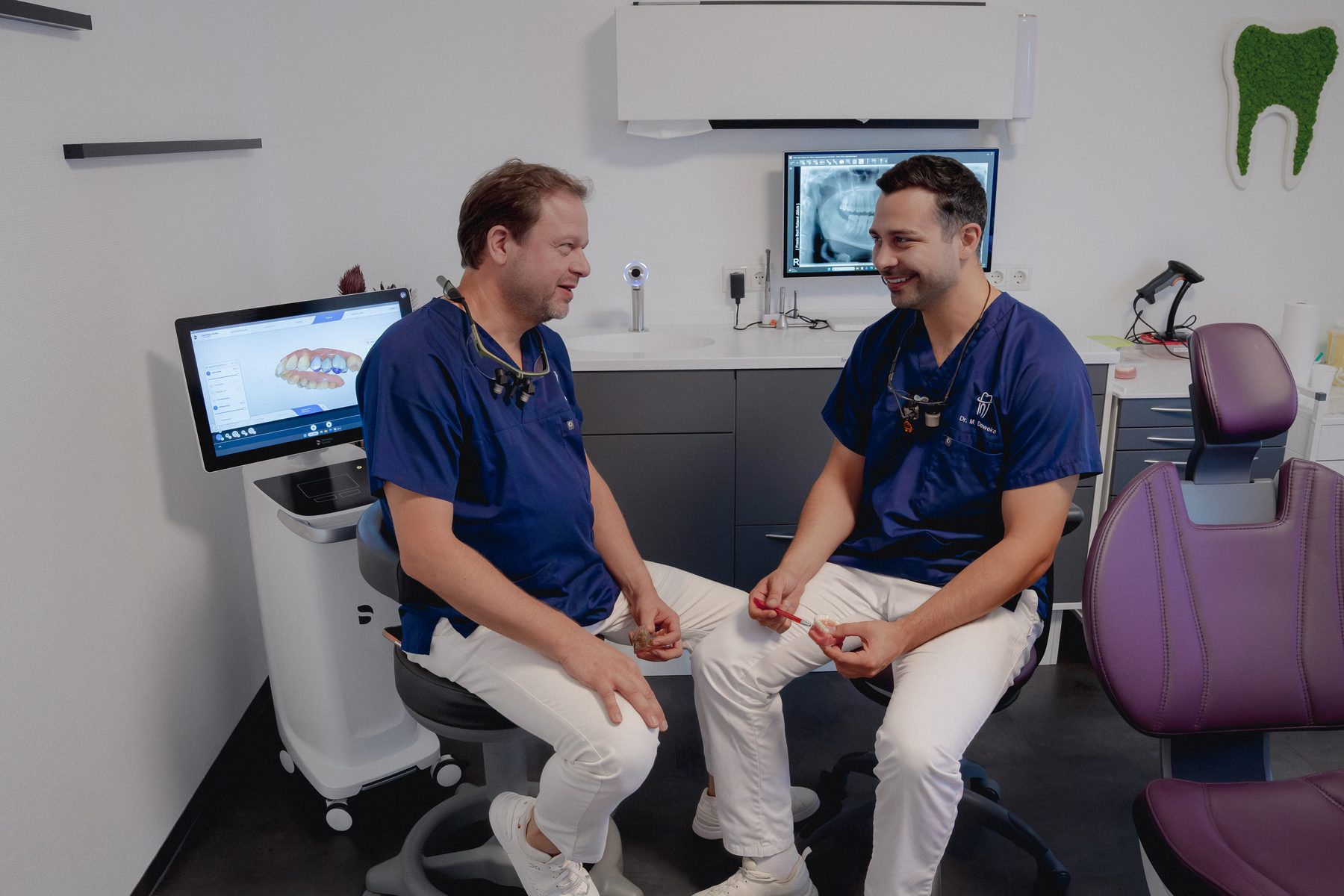 Bert Roland Jülich und Dr. Marco Daweke im Gespräch